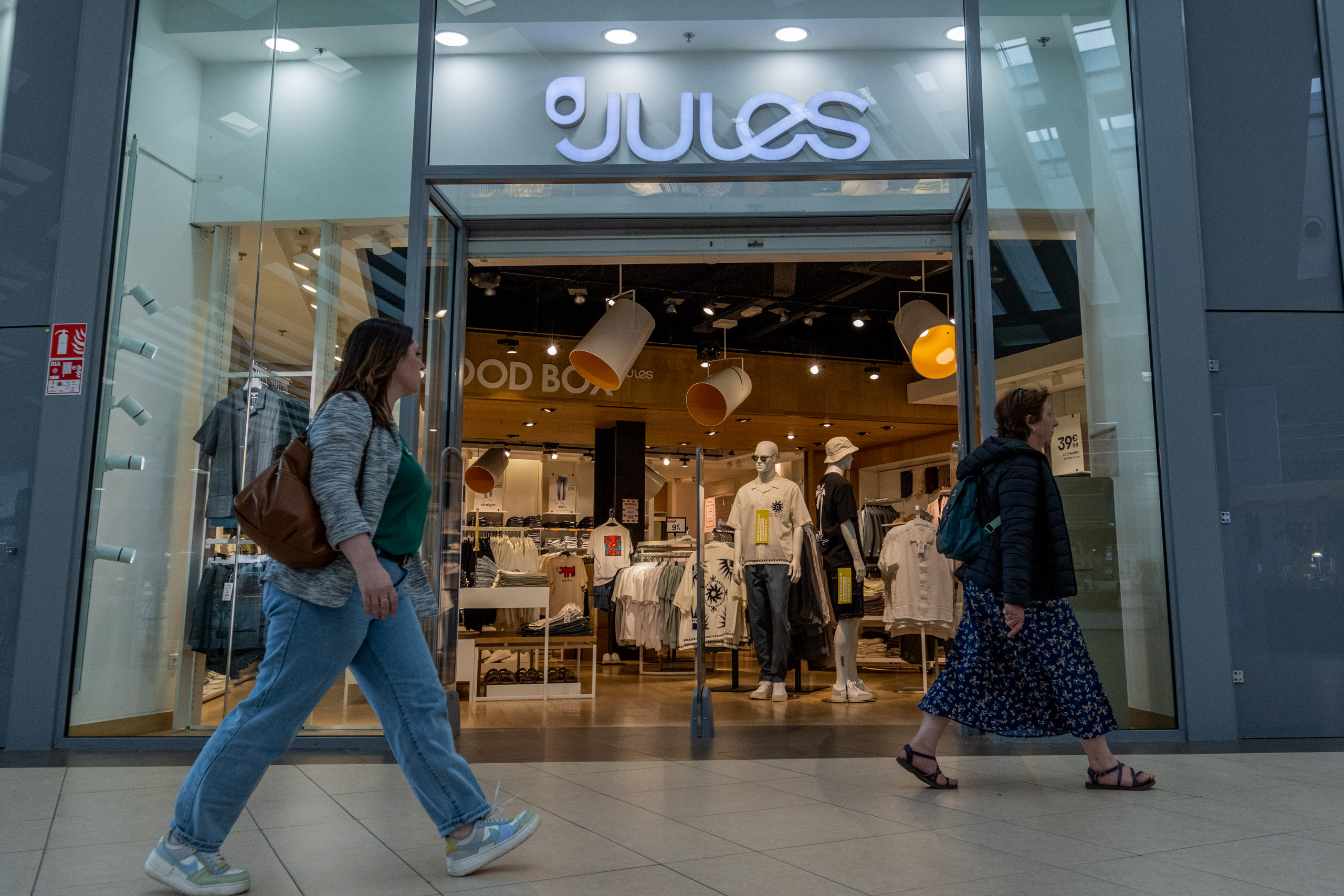 JULES Grand Moun Centre Commercial Mont de Marsan Dans Les Landes